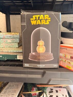 Star Wars BB-8 Dome Display by Funko - Gold